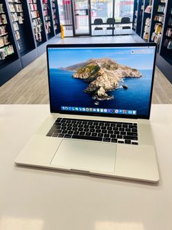 MacBook Pro 2020 13inch 16GBRAM 512GBSSD