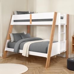 Twin/ Full Bunk Bed 