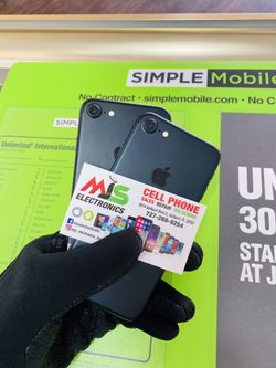 IPHONE 7 32GB UNLOCKED