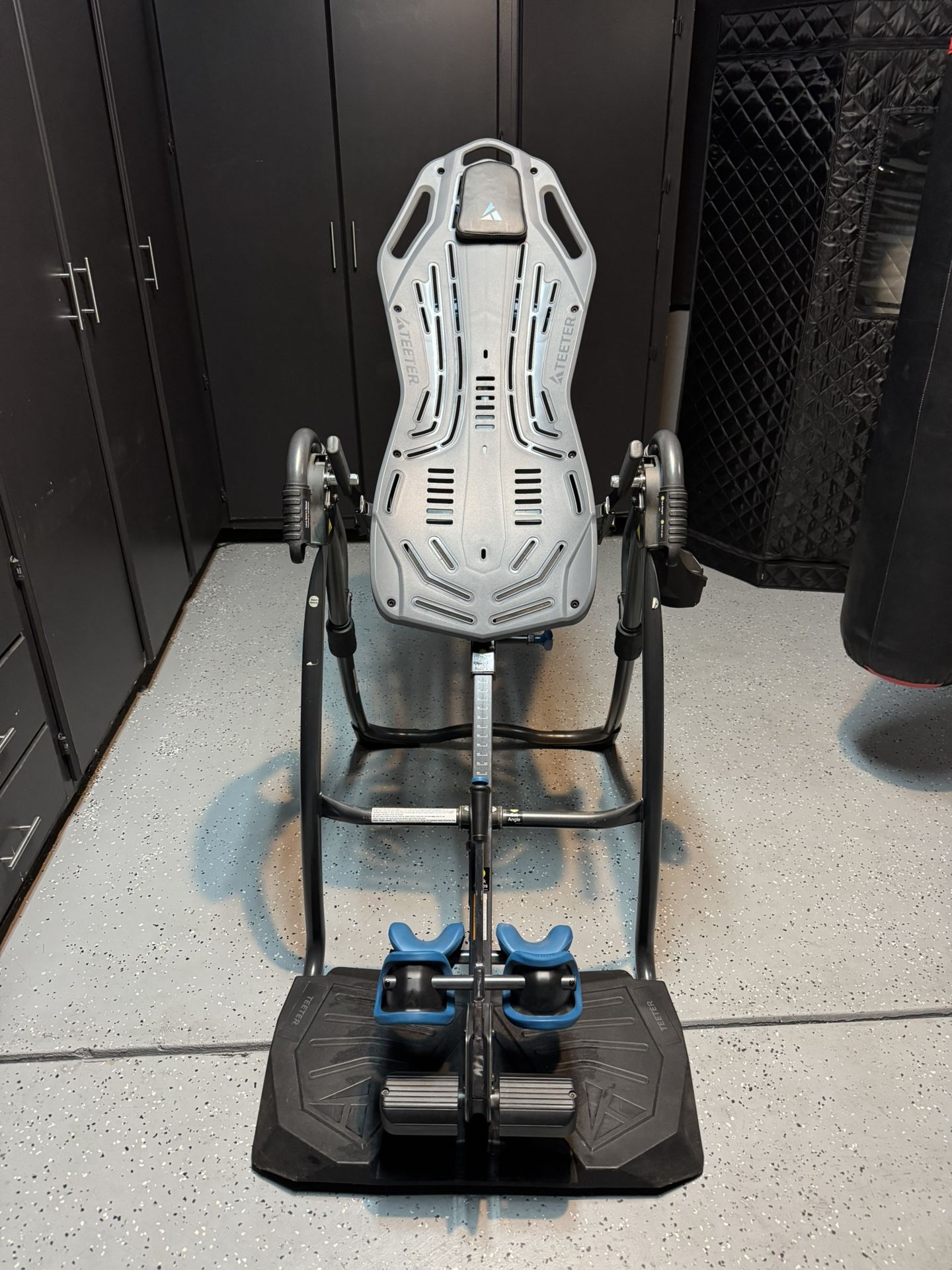 **Teeter FitSpine X3 Inversion Table only $90obo**