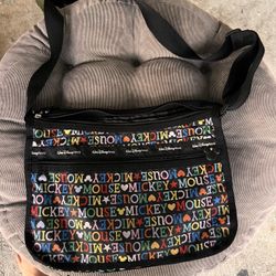 $40 disney mickey mouse crossbody purse in 33312