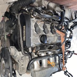 2000 Volkswagen Passat Motor And Transmission Strips Complete Assembled With Axles And Transmission 90,000 Miles On It