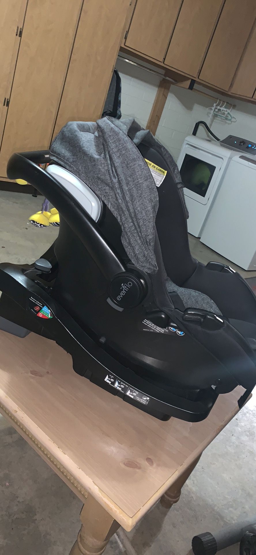 Infant EvenFlo car seat & base
