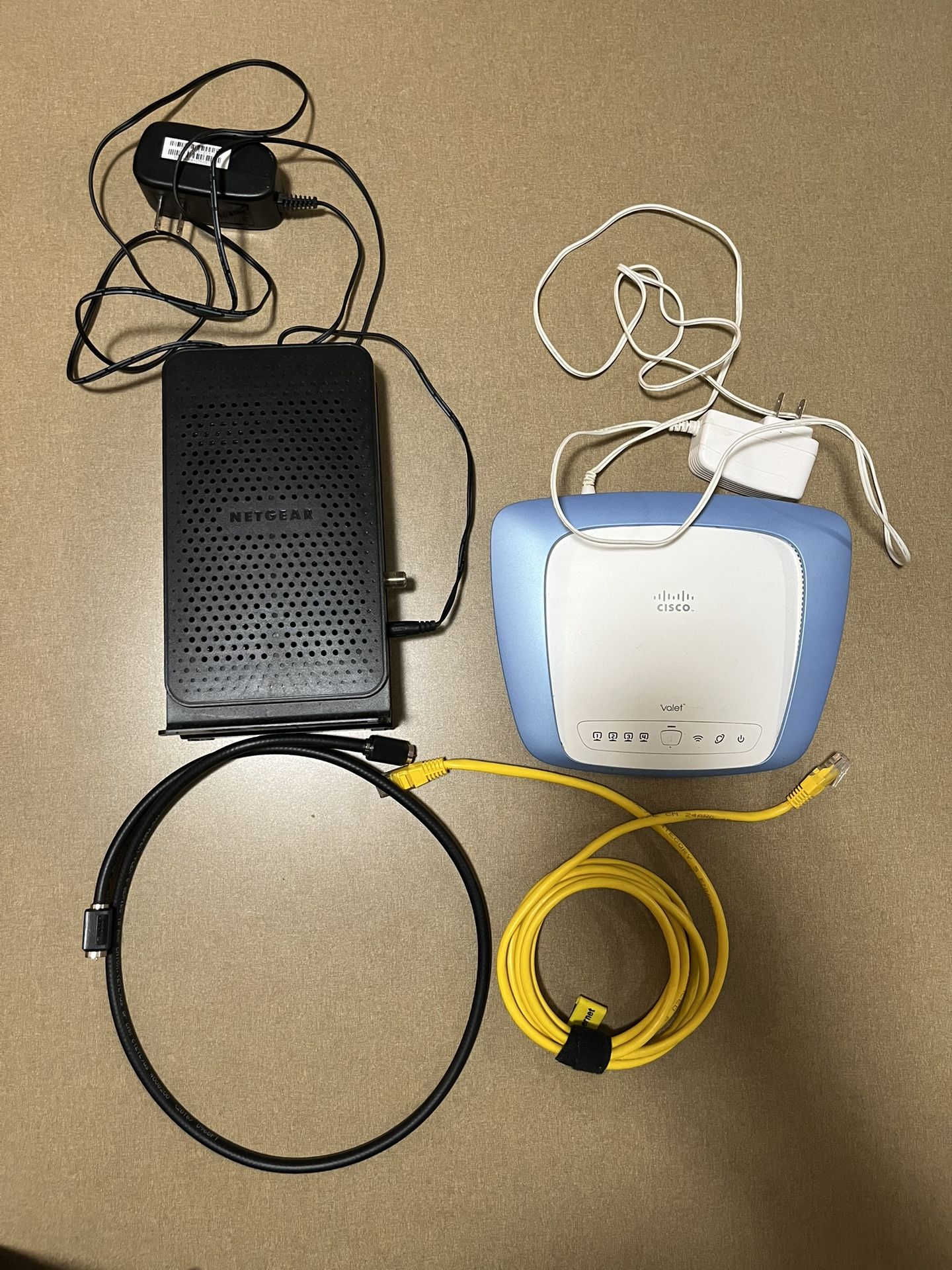 NETGEAR C3000 Modem With Free Router & Cables