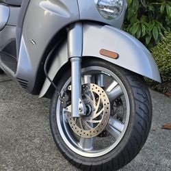 Scooter Aprilia Scarabeo 