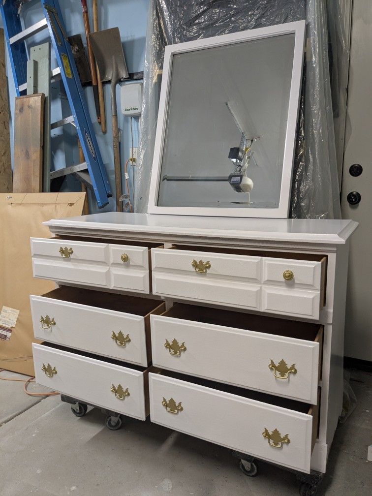 6 Drawer Dresser H30 L46 D17