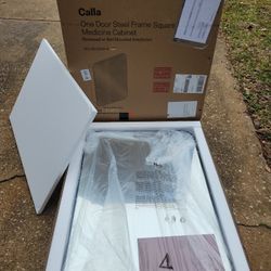 Glasswarehouse Calla Mirror Medicine Cabinet 22x32