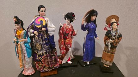 Set of 5 Vintage Asian Geisha Dolls