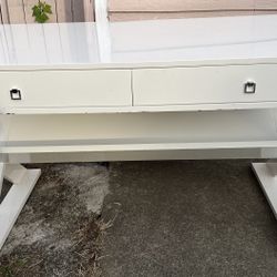 White Z Gallerie Jett Desk