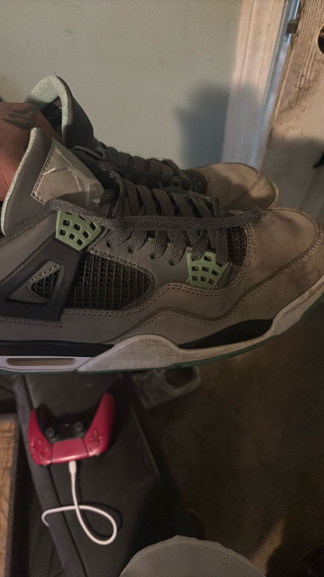 Jordan 4s (size 11)