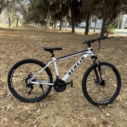 SEREIN mountain bike 26''.  New in box. 