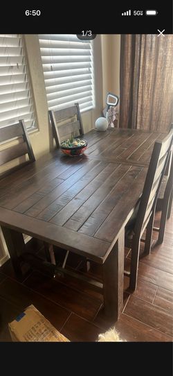 Kitchen table