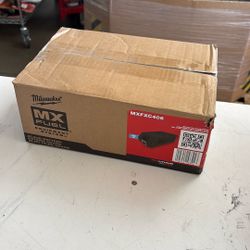 Milwaukee MX FUEL Lithium-Ion REDLITHIUM XC406 Battery Pack