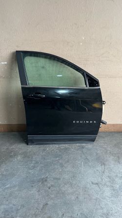 (583) 18-24 Chevy Chevrolet Equinox Right Front Door 2018 2019 2020 2021 2022 2023 2024