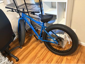 Mongoose 26x4 inch fat tire bike/bicycle aluminum