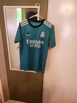 Real Madrid 2021/22 Third Jersey (Small)