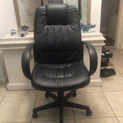Black  4 Foot Tall Executive Desk Chair 