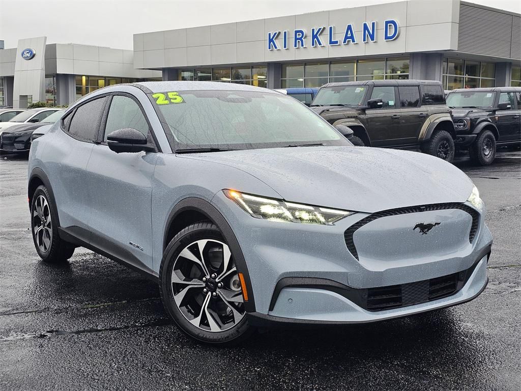 2025 Ford Mustang Mach-E