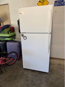 Whirlpool Fridge with top freezer