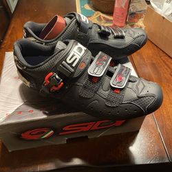 Cycling Shoes