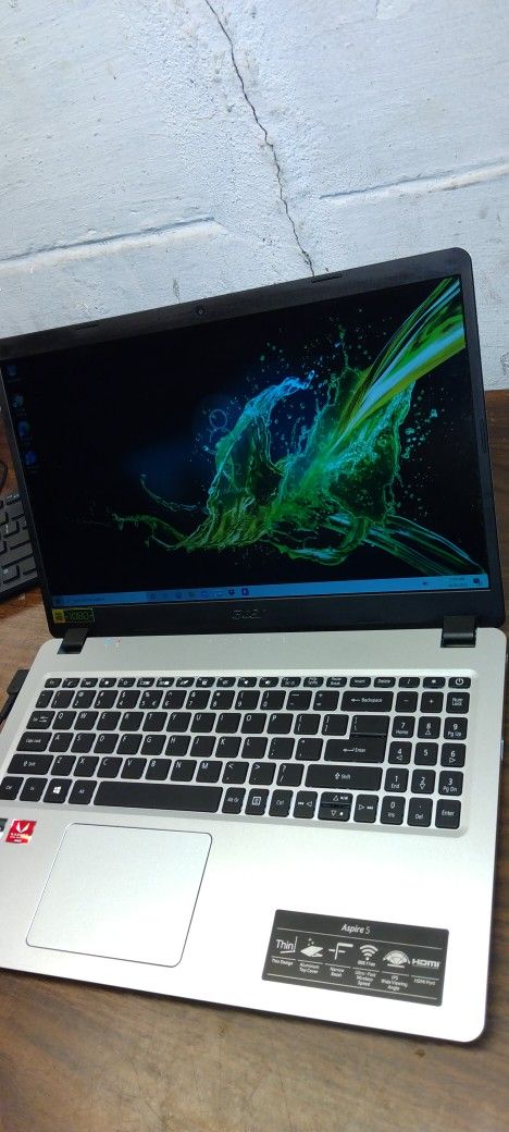 Acer Aspire 5... Slim A515