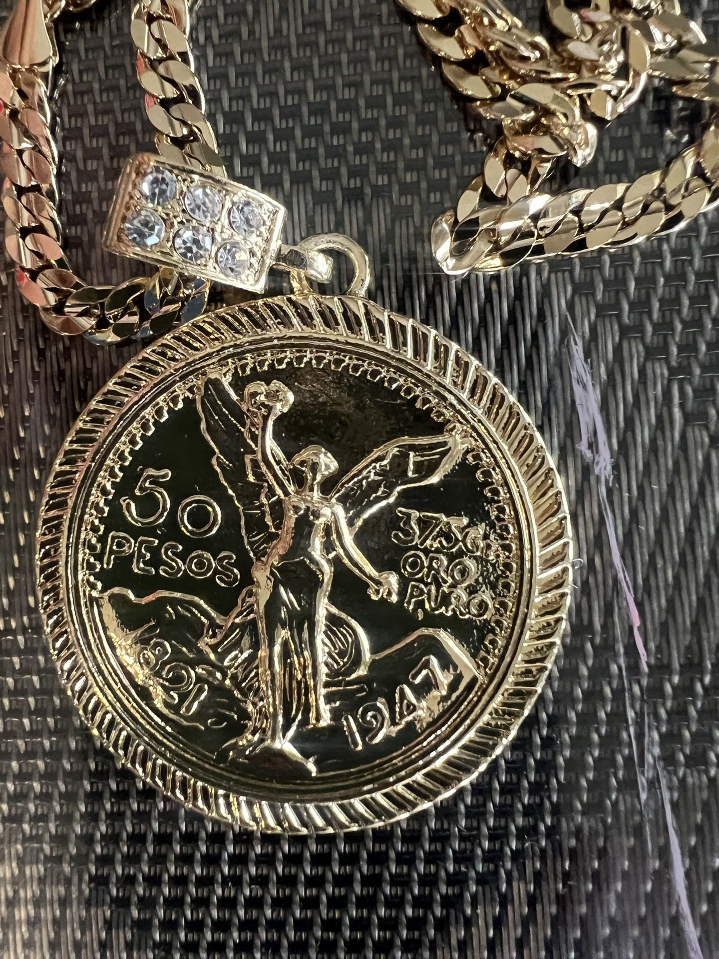 Fake Centenario Necklace Coin