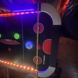 Air Hockey Table