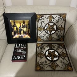 Home Decor / Wall Decor 