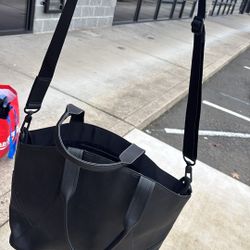 Lululemon tote All Black Hardware As Well