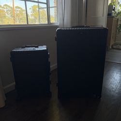 Suite Case , Carry On And Checked