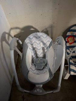 Baby swing