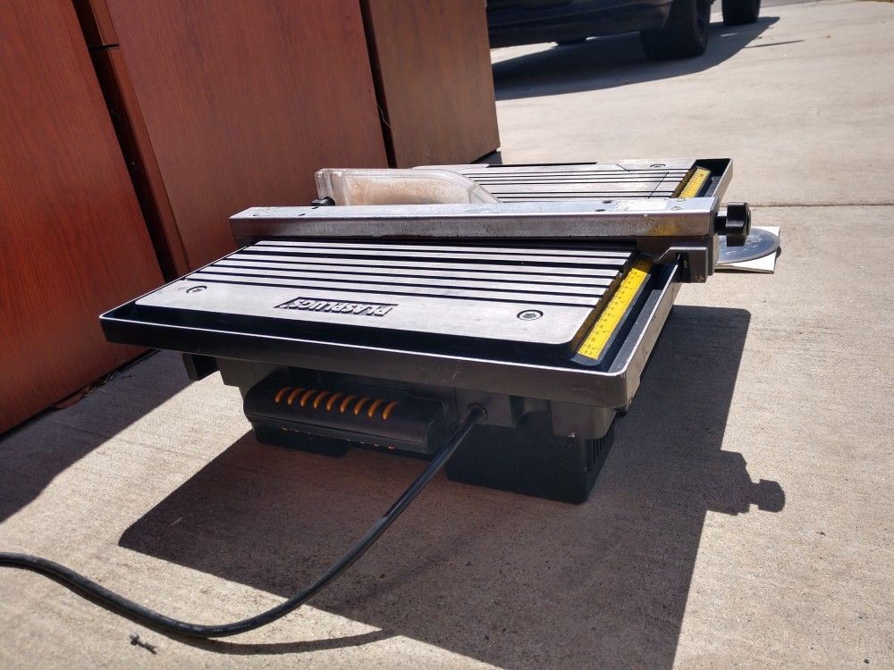 Plasplugs DWW 180US Master Tiler 7