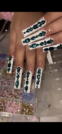 909 Nail Plug ✨