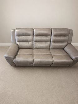 Gilman Creek Furniture Mason Leather Power Reclining Sofa