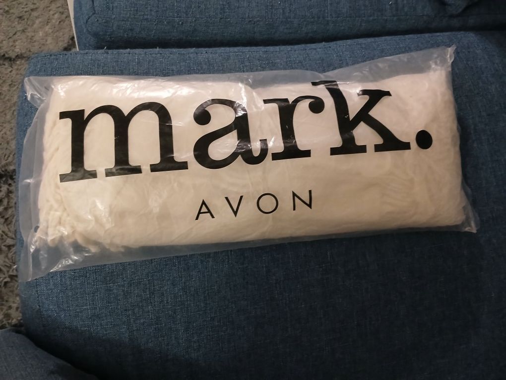 Mark by Avon Fringe wrap scarf