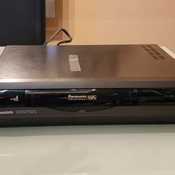 Panasonic VCR PV-4002 -Parts ONLY -NOT TESTED