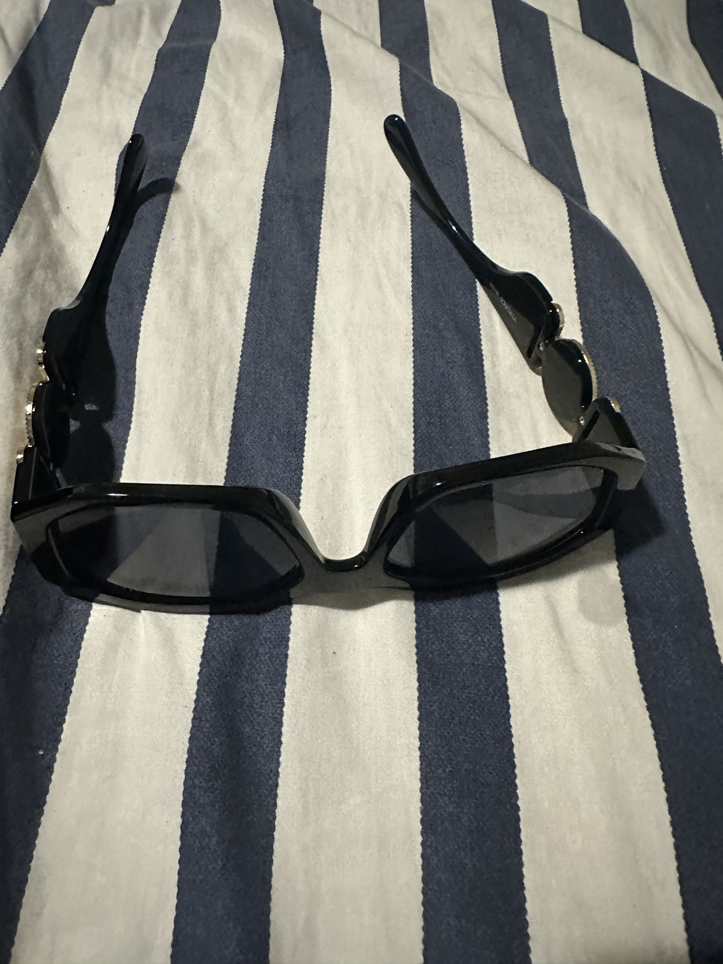 Sunglasses for Sale in Irving, TX - OfferUp