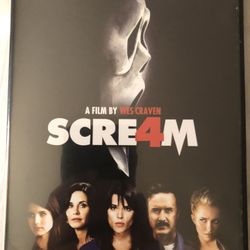 Scream 4 DVD 