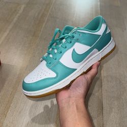 Dunk Low Teal Gum Bottom