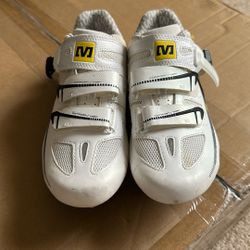 Size 6 Mavic Cycling Shoe