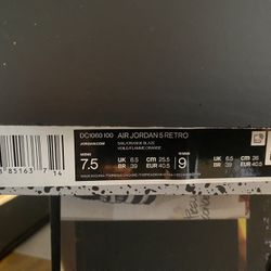 Air Jordan Retro 5 Size 7.5