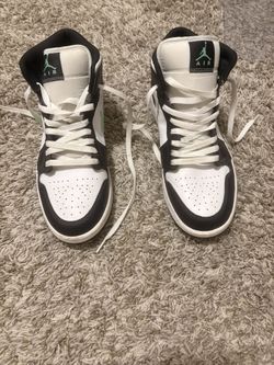 Men’s Air Jordans Size 9.5