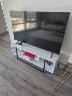 LG 55" 4k UHD smart Tv+ tv stand excellent condition