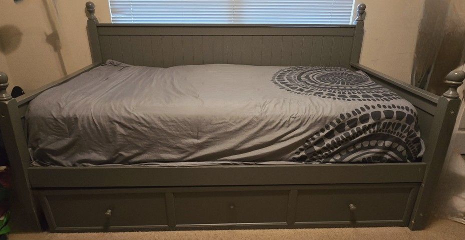 Trundle Twin Bed With Storage