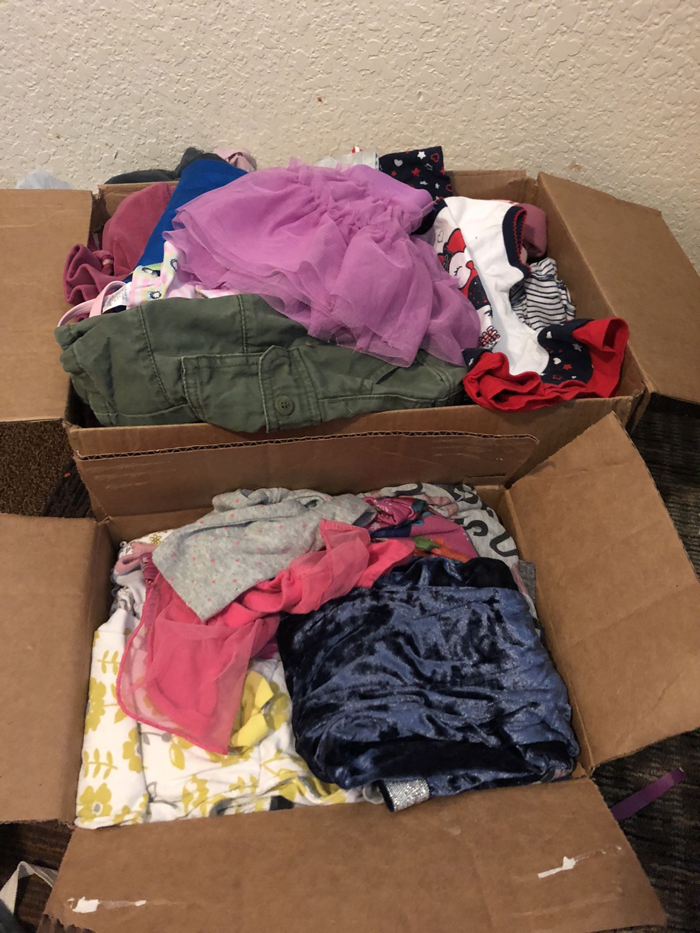 Clothes, for girls , from 0 months to 4 years old for free