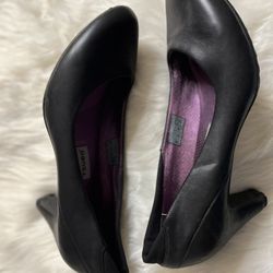 Tsubo 8084 Size 10 Black Pumps Worth $70