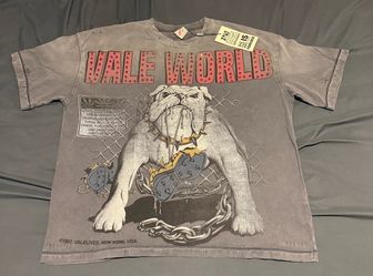 Vale world shirt -XL