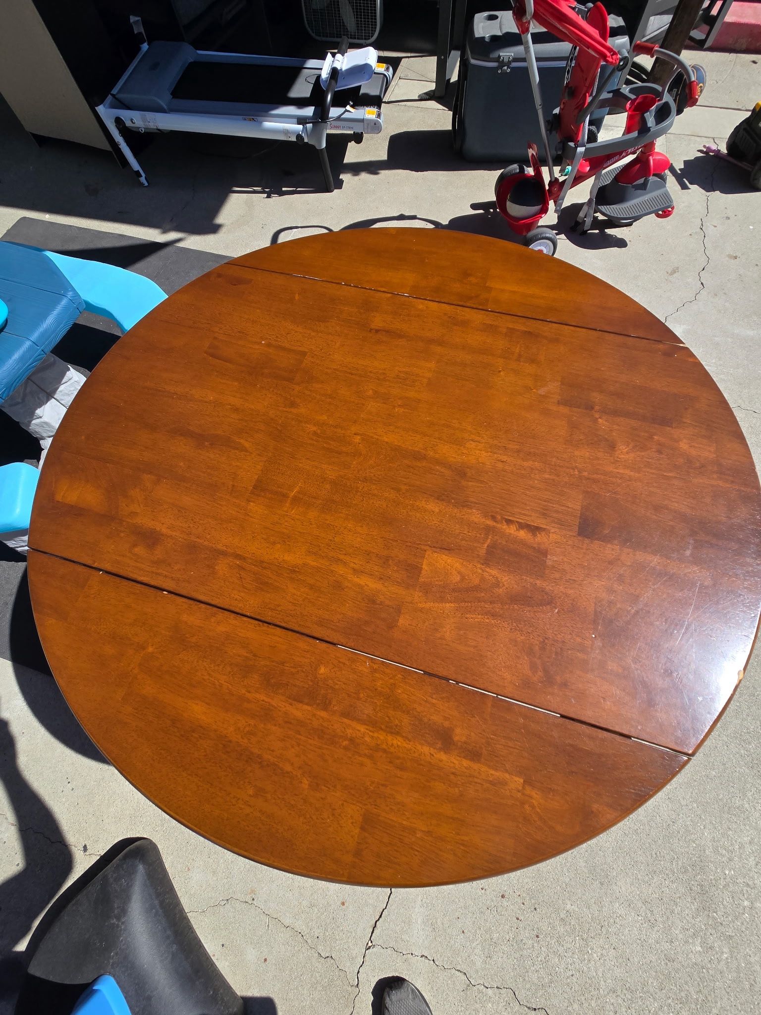 Round Wood Dining Table