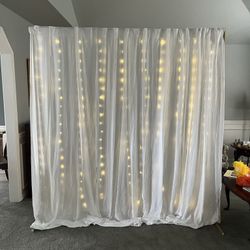 DIY Photo Booth Backdrop With Lights 