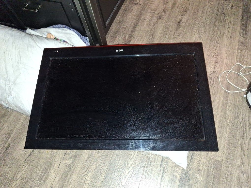 32" TV